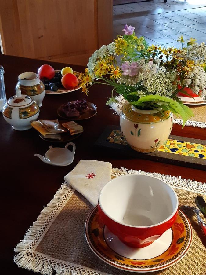 Chez Mialaret Bed and Breakfast Tourniac Εξωτερικό φωτογραφία